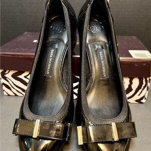 Dana Buchman Black Patent Leather Bow Heels